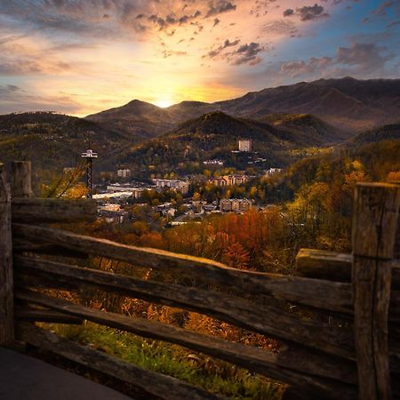 Three Bears Den Villa Gatlinburg Exterior photo