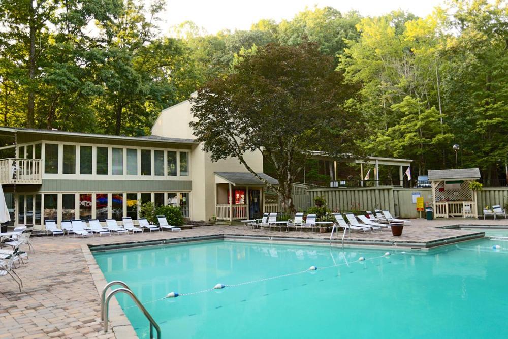 Three Bears Den Villa Gatlinburg Room photo